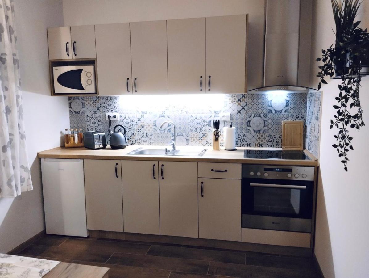 Apartman Katarina Backi Monostor Eksteriør billede