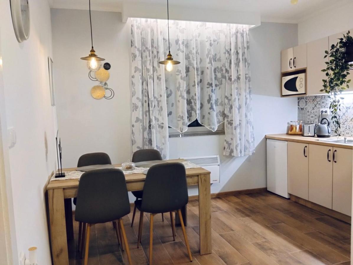Apartman Katarina Backi Monostor Eksteriør billede